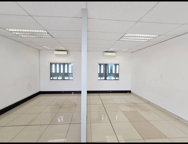 1,345M² WAREHOUSE TO LET IN NORTH RIDING